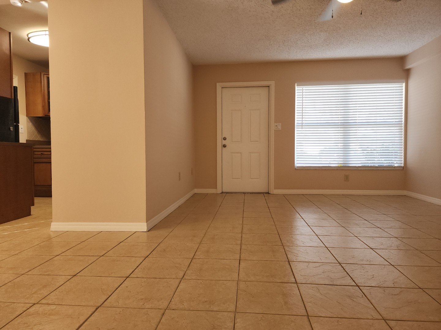 20-living room 3